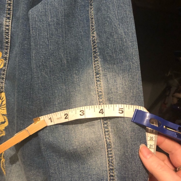 ❤️LuLaRoe Denim Embroidered Jacket - EUC $20 or $15 w/offer - Picture 10 of 10